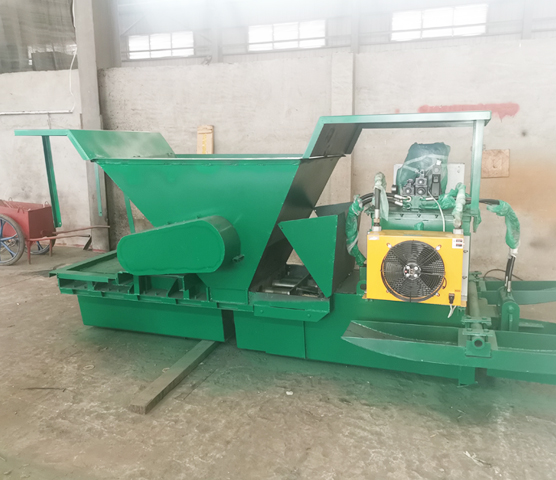 现浇渠道衬砌成型机