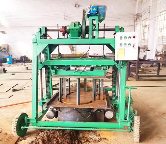 移动式U型槽成型机